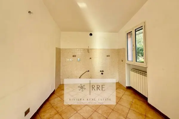 Villa via Fanny Roncati Carli, Imperia