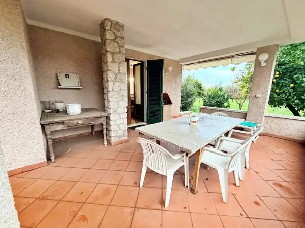 Villa via Bonazzera, Pietrasanta