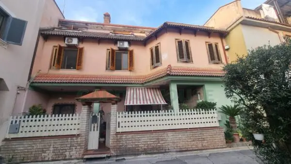 Appartamento via, Marcianise