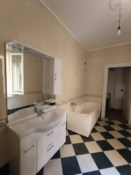 Appartamento via Francesco Selmi 22, Modena
