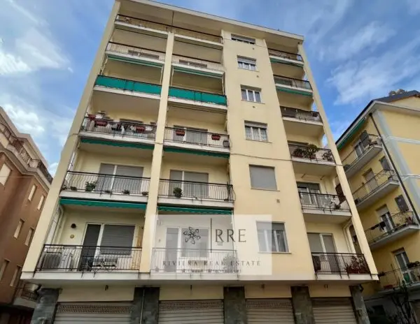 Appartamento via Giacomo Puccini, Albenga