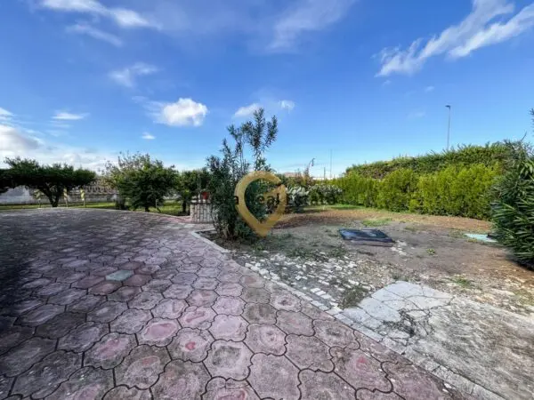 Villa via Papa Giovanni Xxiii, San Pietro Vernotico