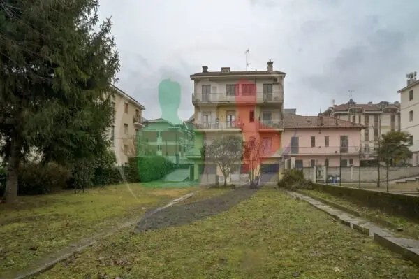 Appartamento via Oristano 7, Torino