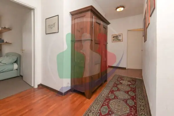 Appartamento via Oristano 7, Torino