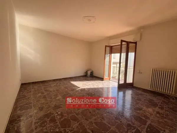 Appartamento via Cadorna 66, Canosa Di Puglia