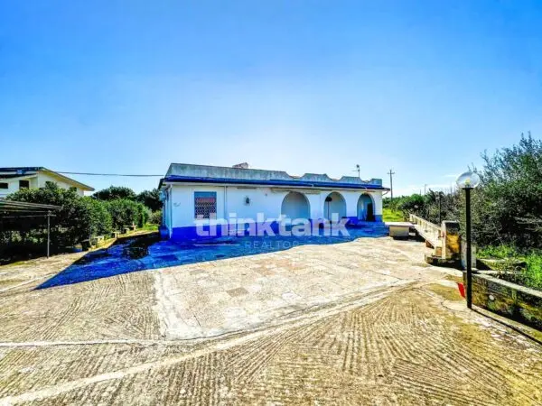 Villa via Sp 64, Noto
