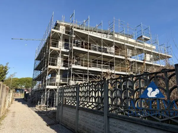 Appartamento via San Luigi 100, Saltrio