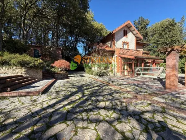 Villa viale Principe Di Piemonte, Campobasso
