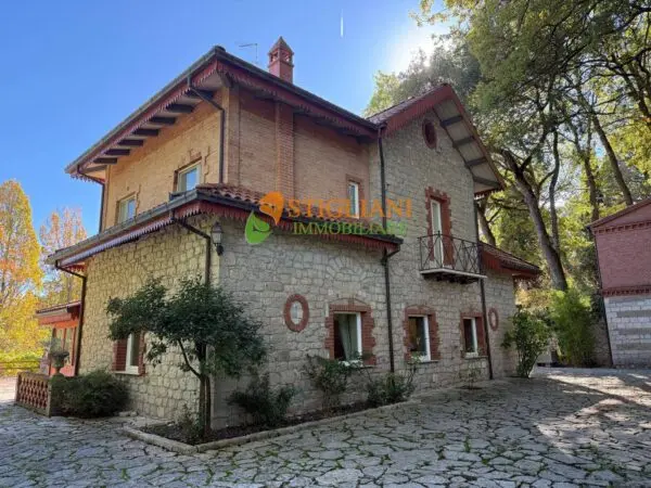 Villa viale Principe Di Piemonte, Campobasso