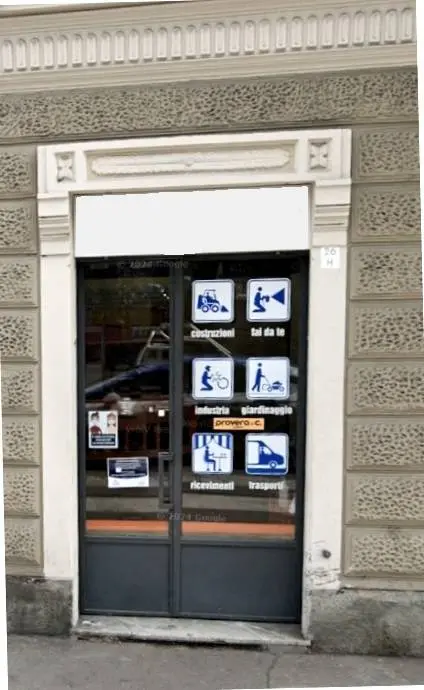 Immagine per Locale Commerciale in vendita a Torino Lungo Dora Napoli 26