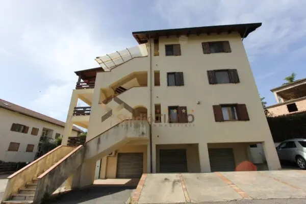 Appartamento via Falcone E Borsellino 21, Zumpano