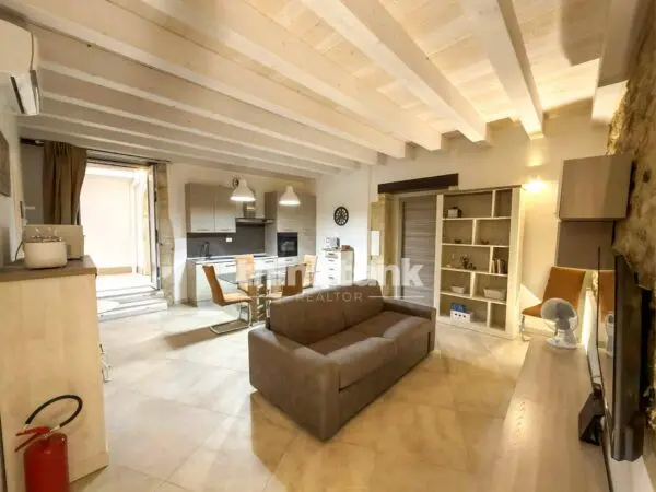 Appartamento via Salomone, Siracusa