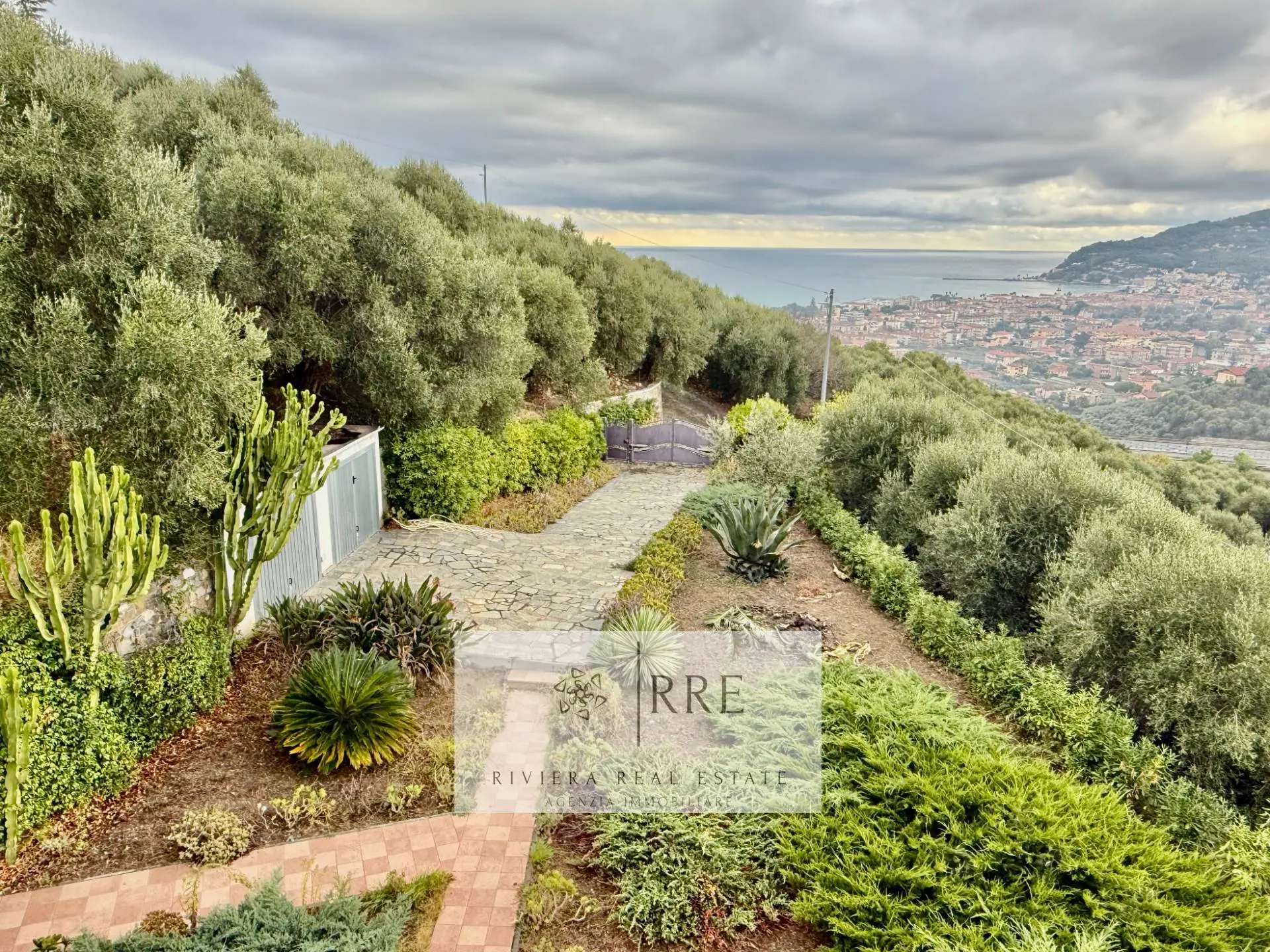 Immagine per Villa in vendita a Diano San Pietro via degli Ulivi 