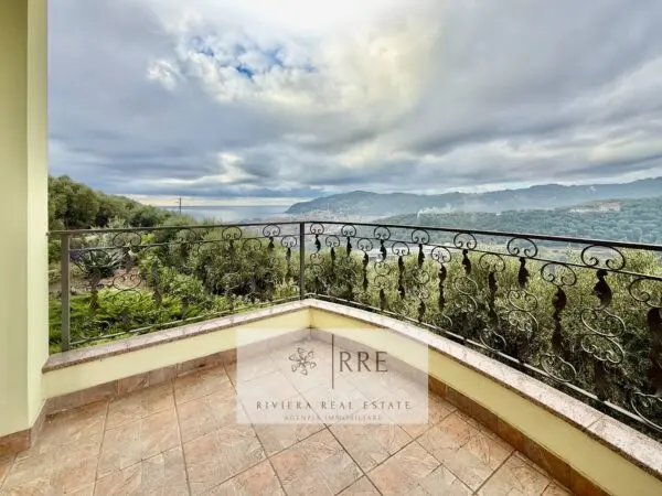 Villa via Degli Ulivi, Diano San Pietro