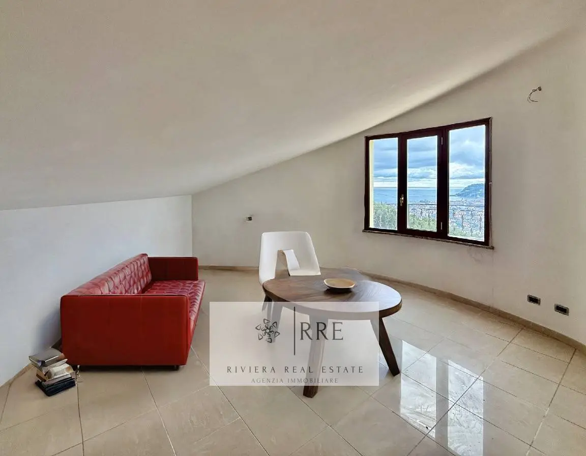 Immagine per Villa in vendita a Diano San Pietro via degli Ulivi 