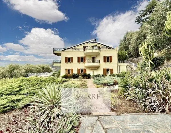 Villa via Degli Ulivi, Diano San Pietro