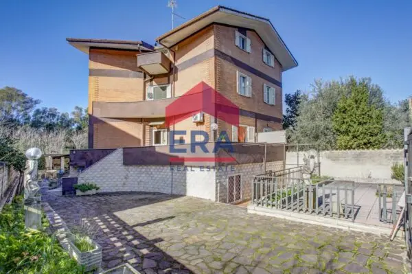 Villa via Del Fosso Di Tor Pagnotta 109, Roma
