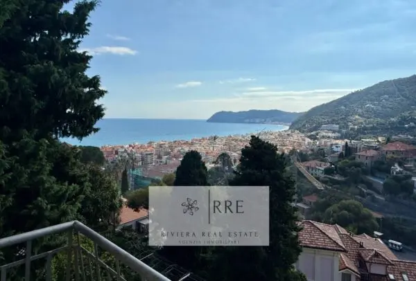 Appartamento via Rangè, Alassio