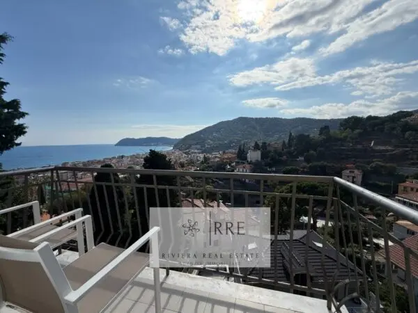 Appartamento via Rangè, Alassio