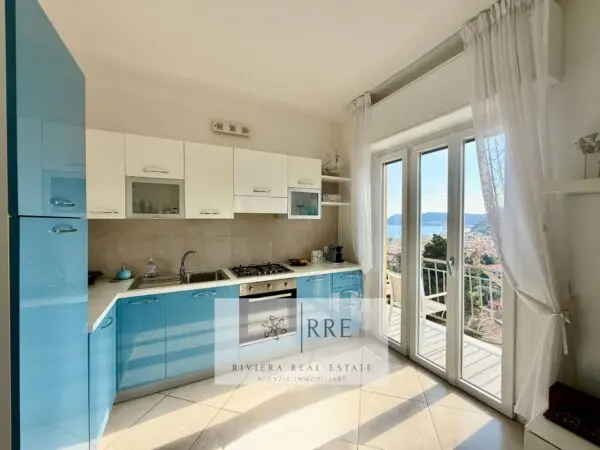 Appartamento via Rangè, Alassio