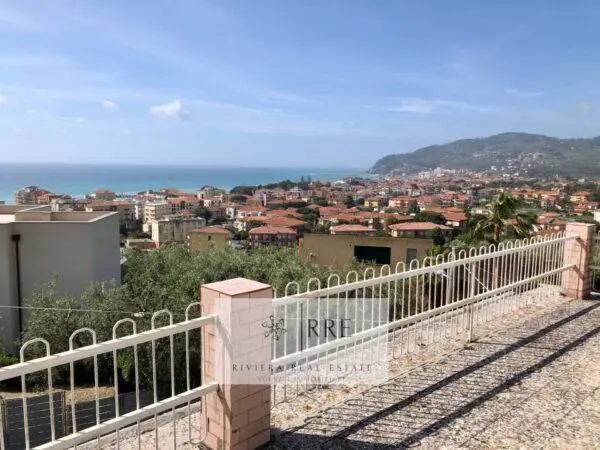 Villa via Monade, Diano San Pietro