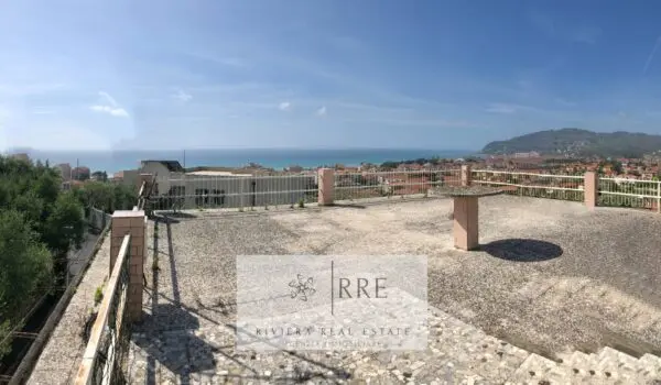 Villa via Monade, Diano San Pietro