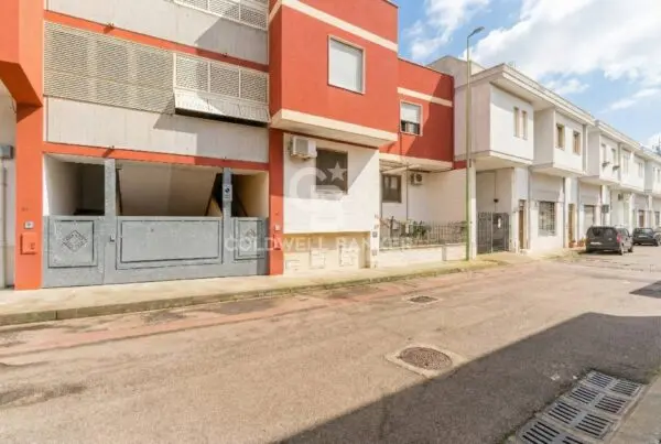 Villa via Ariosto 47, Galatina