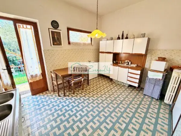 Villa via Sceltino, Seravezza