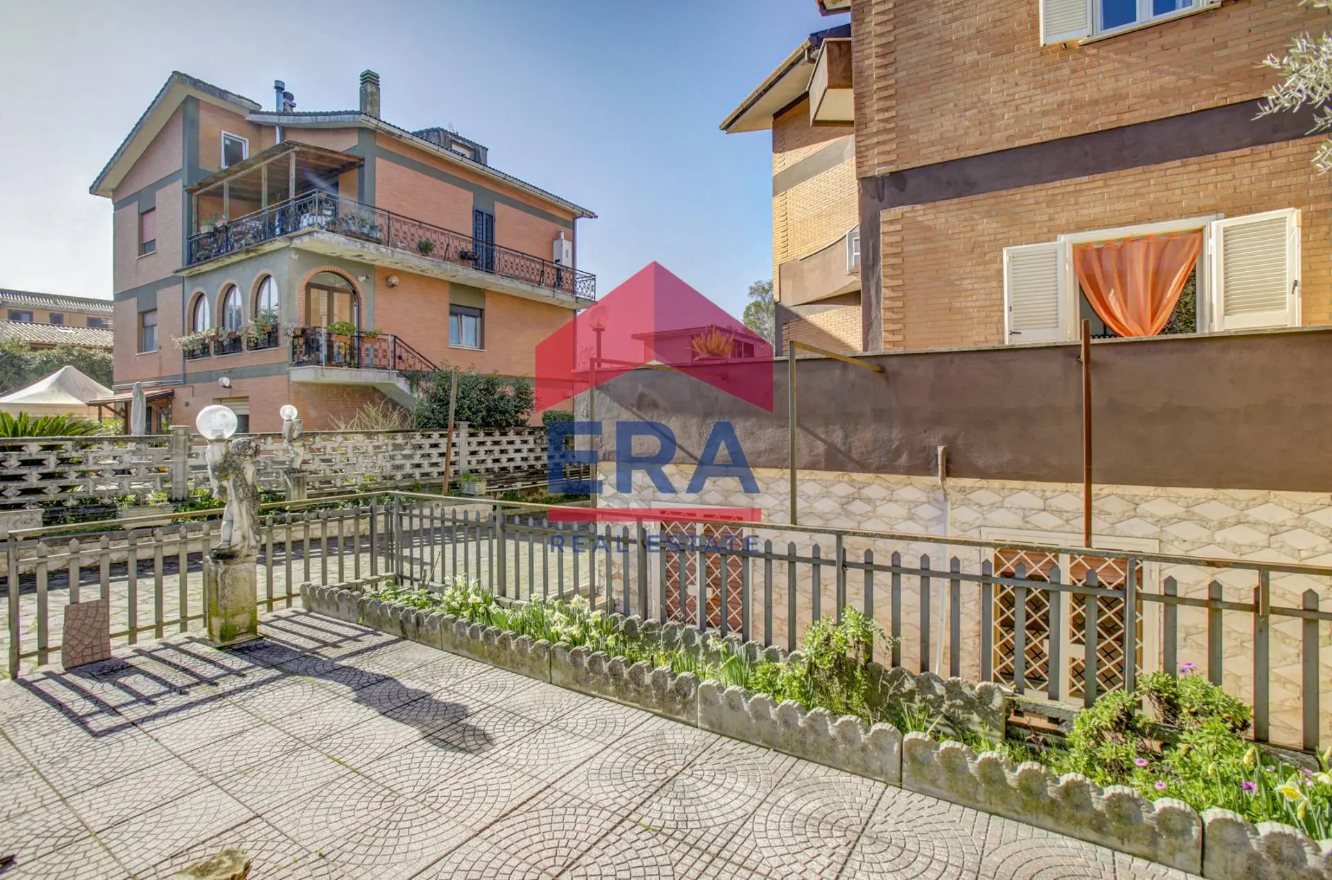 Immagine per Appartamento in vendita a Roma Via Fosso di Tor Pagnotta 109