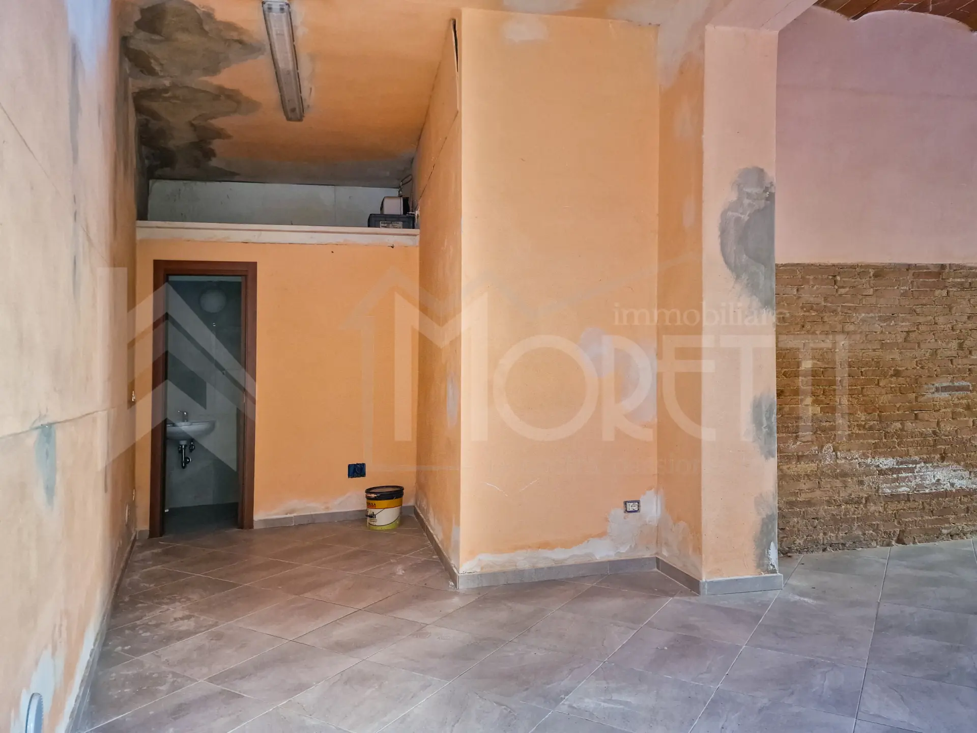 Immagine per Capannone in affitto a Collesalvetti via Roma