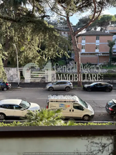 Quadrilocale viale Africa, Roma