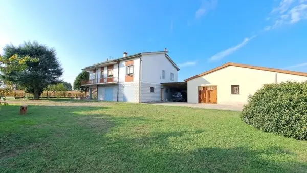 Villa via Tassona, Fiesso Umbertiano