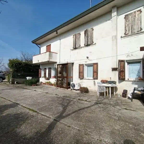 Villa via Maria Malfatto 9, Rovigo