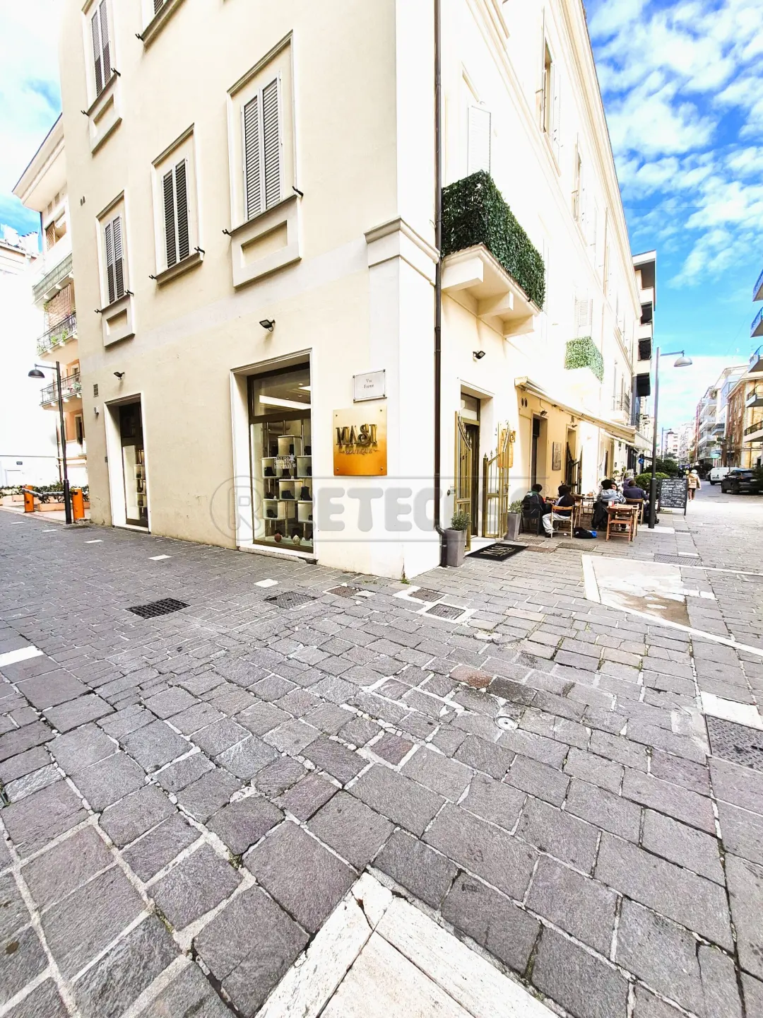 Immagine per Locale commerciale in affitto a Pescara via Roma