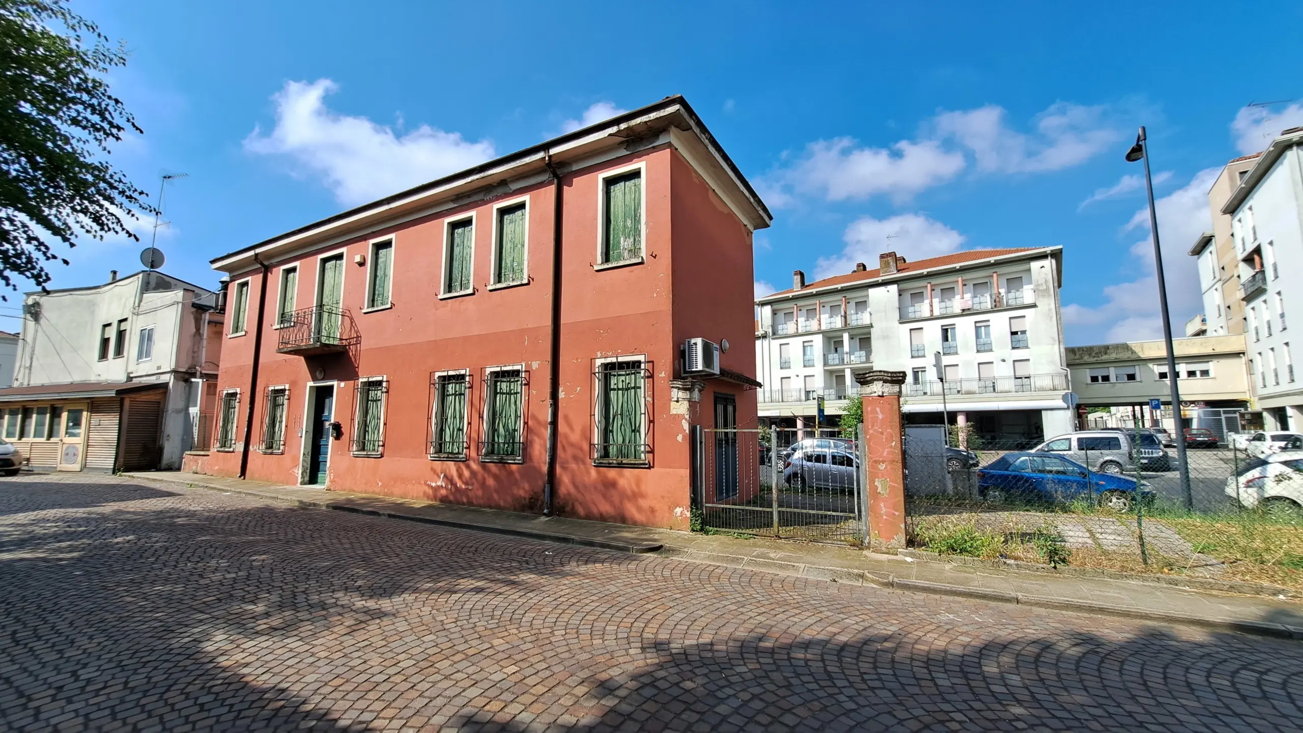 Immagine per Villa in vendita a Rovigo via Nicola Badaloni