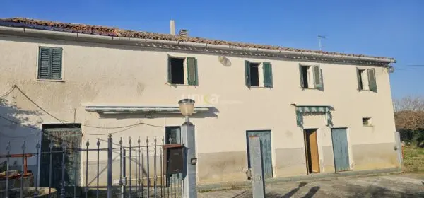 Villa Trifamiliare via San Martino 7, Monsano