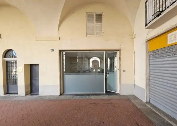 Capannone piazza Annunziata 11/f, Venaria Reale