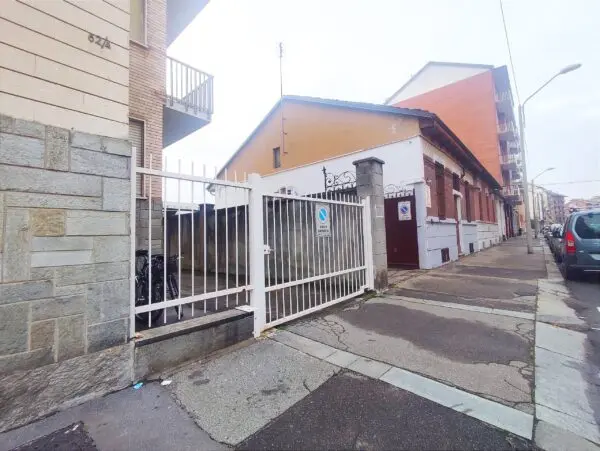 Industriale via Villa Giusti 62, Torino