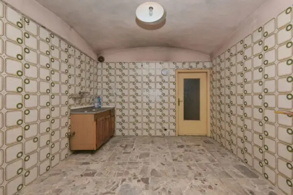 Porzione Di Casa via Salvatore Mura 18, Front