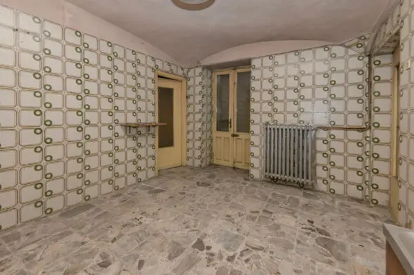 Porzione Di Casa via Salvatore Mura 18, Front