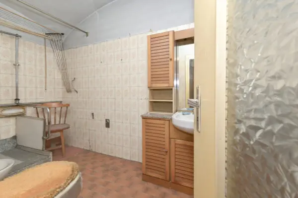 Porzione Di Casa via Salvatore Mura 18, Front