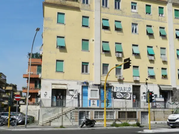 Negozio via Portuense 544, Roma