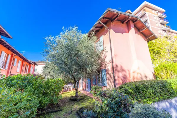 Villa A Schiera via Boves 21, Brescia