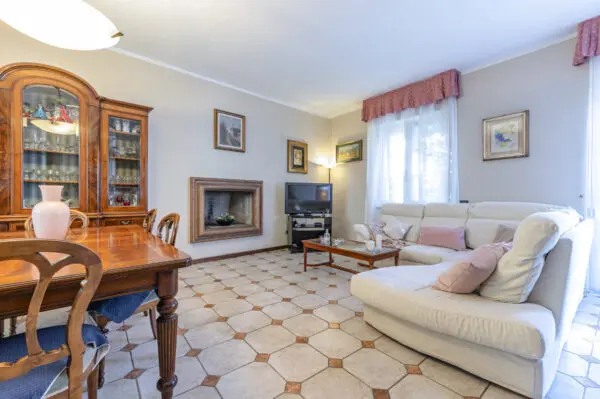 Villa A Schiera via Boves 21, Brescia