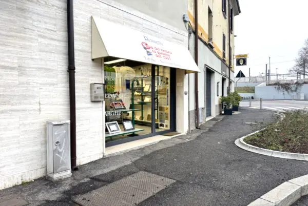 Capannone via San Zeno 7, Brescia