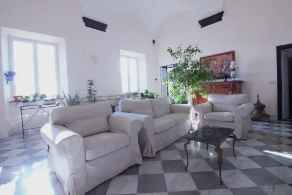 Villa Trifamiliare via San Pantaleo 35, Castelletto, Genova