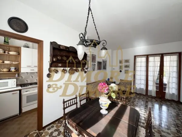 Villa via Gualtiero Berti 3, Maccagno Con Pino E Veddasca
