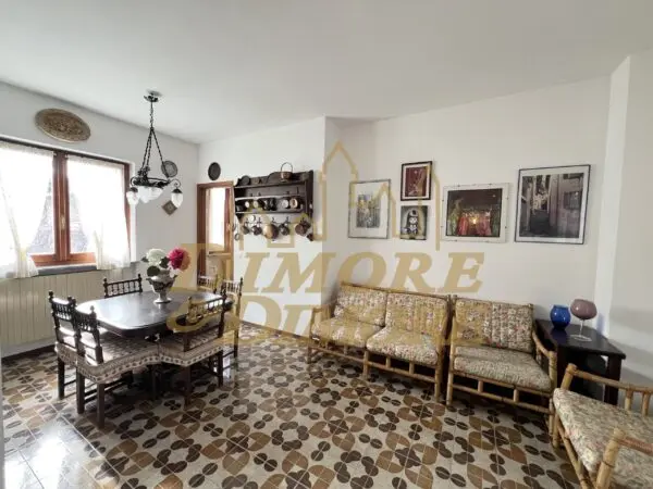 Villa via Gualtiero Berti 3, Maccagno Con Pino E Veddasca