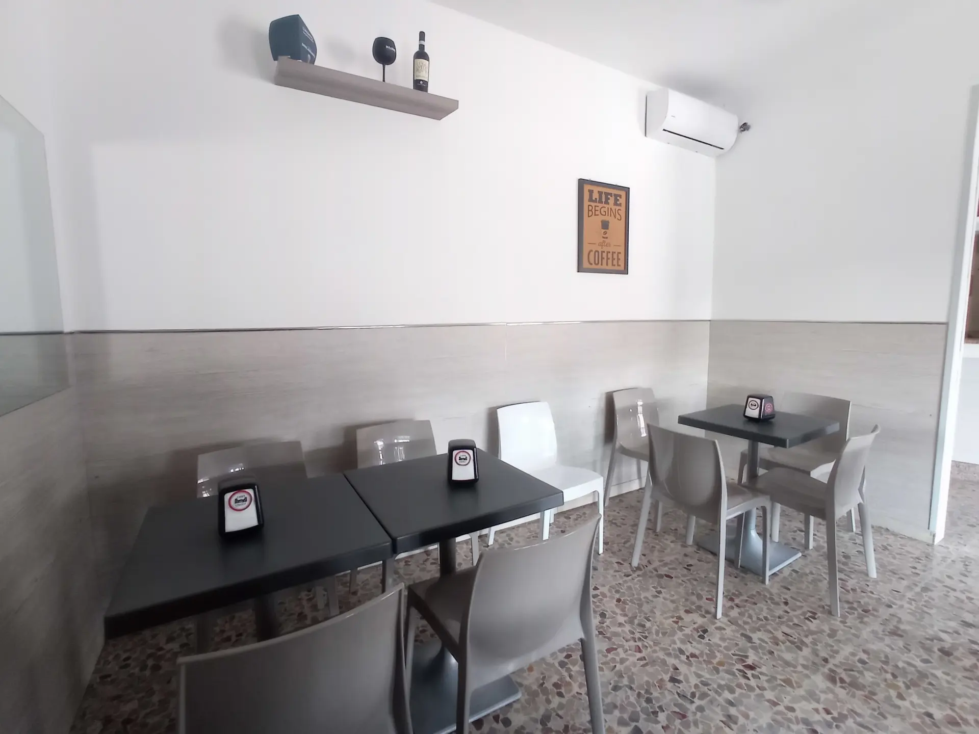 Immagine per Negozio in vendita a Modena strada Barchetta 258