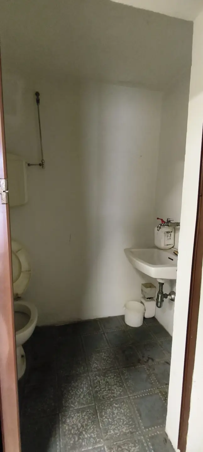 Immagine per Laboratorio in vendita a Modena via Ennio Carando